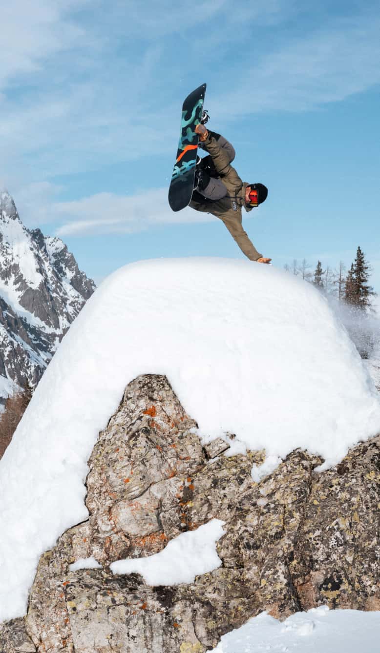 SNOWBOARDS SNOWBOARDS