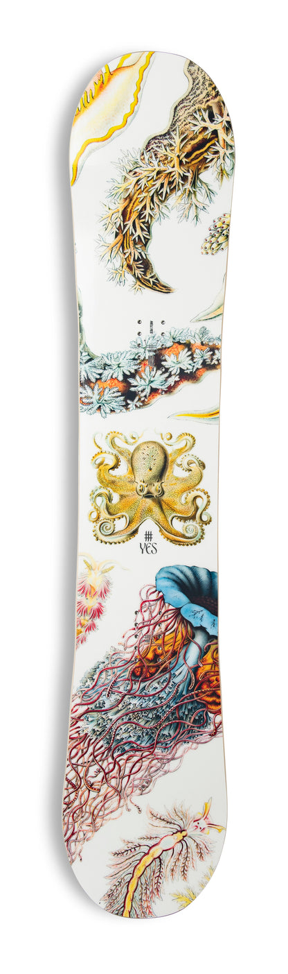 used yes snowboards Lightly Pyzel 150cm Women's Hell Yes Snowboard
